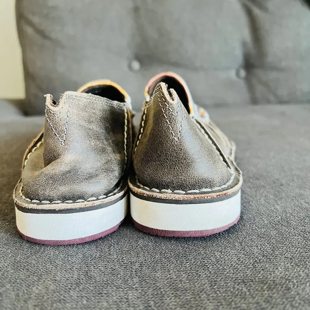Ariat cruiser buffalo